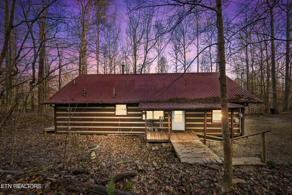 512 Domar Ct, Townsend, TN 37882