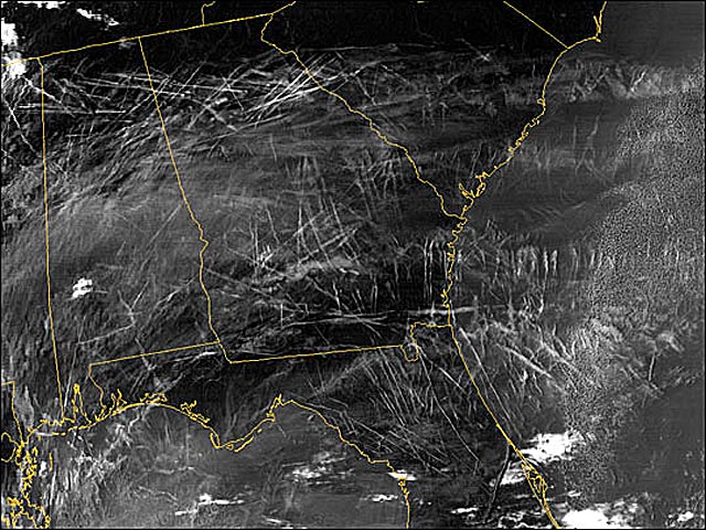http://www.greatdreams.com/contrails_nasa_big.jpg