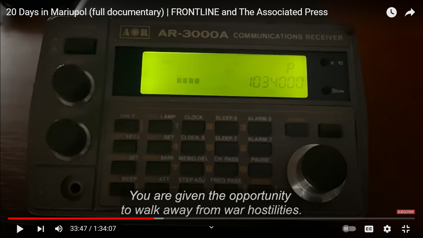 A close up of a radio

Description automatically generated